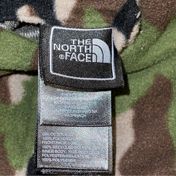 The North Face Boys Reversible Camo Charcoal Jacket Size L - Picture 5 of 12